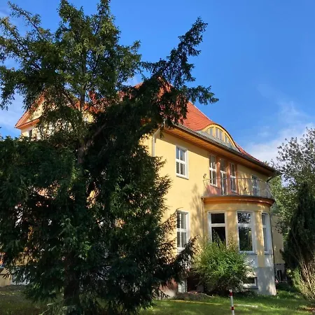 Villa Schomberg 1
